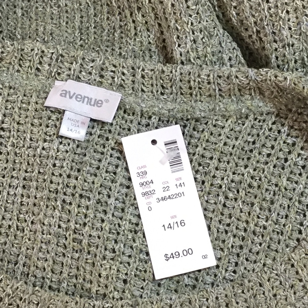 Pullover Knit Sweater - Picture 4 of 4